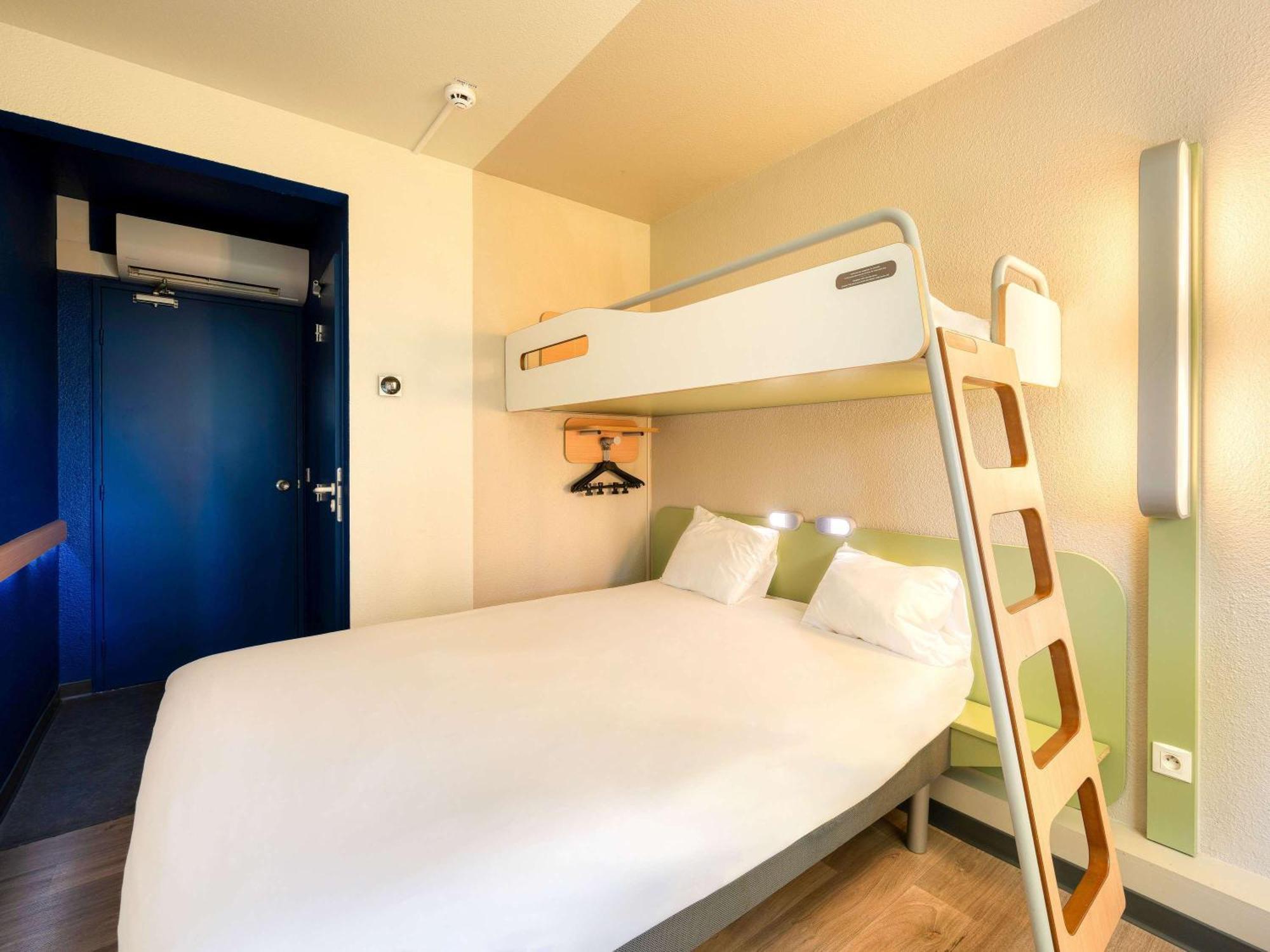 ibis budget Versailles - Trappes Eksteriør billede