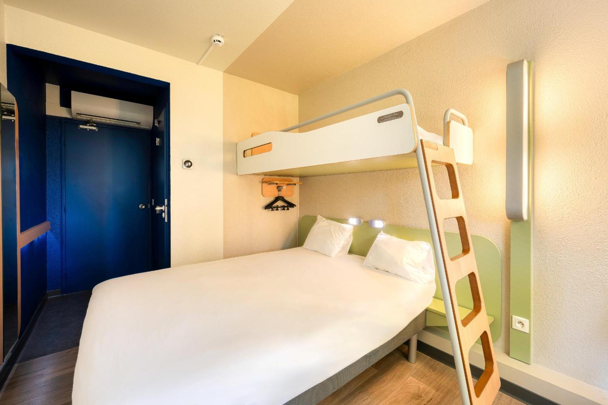 ibis budget Versailles - Trappes Eksteriør billede